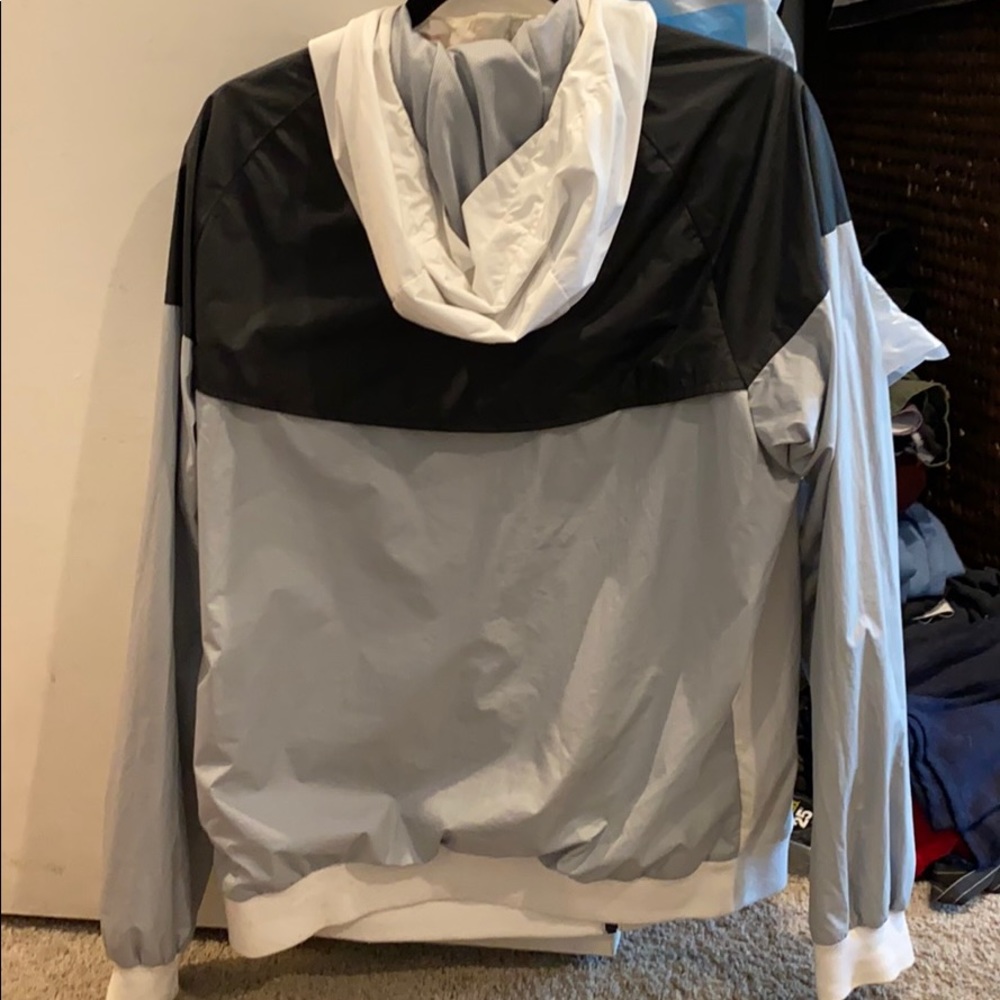 Nike jacket - Picture 2 of 3